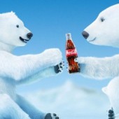 Coca Cola tặng 1 triệu phần nước cho những người ở nhà